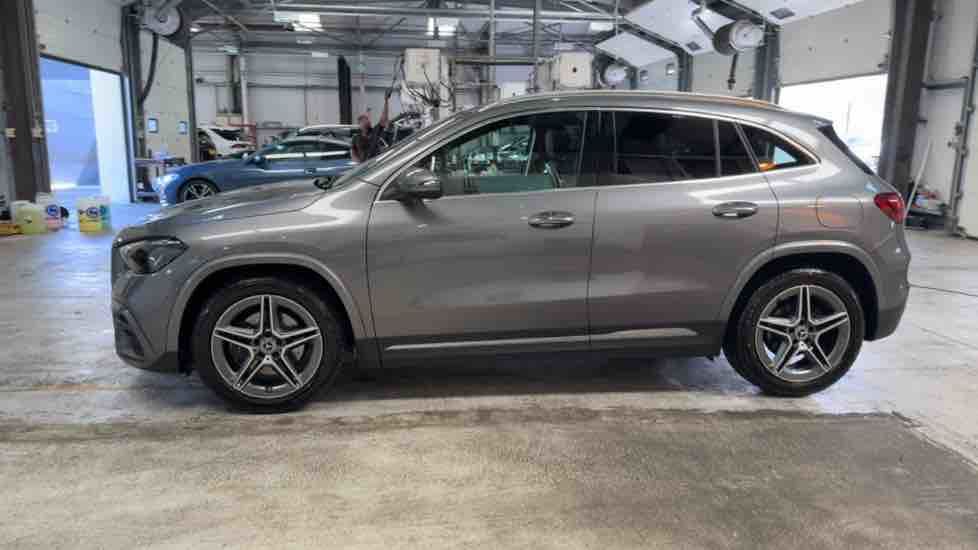 More views of Mercedes-Benz GLA