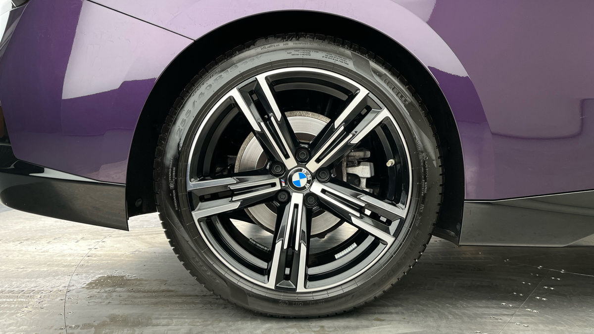 BMW 2 Series Image 10
