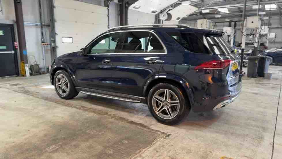 More views of Mercedes-Benz GLE