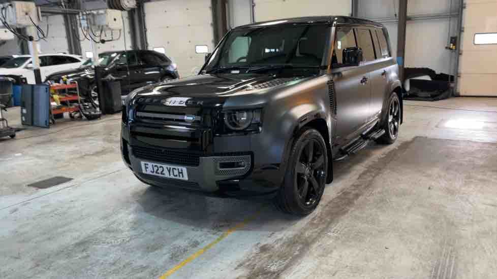 More views of Land Rover Defender 110