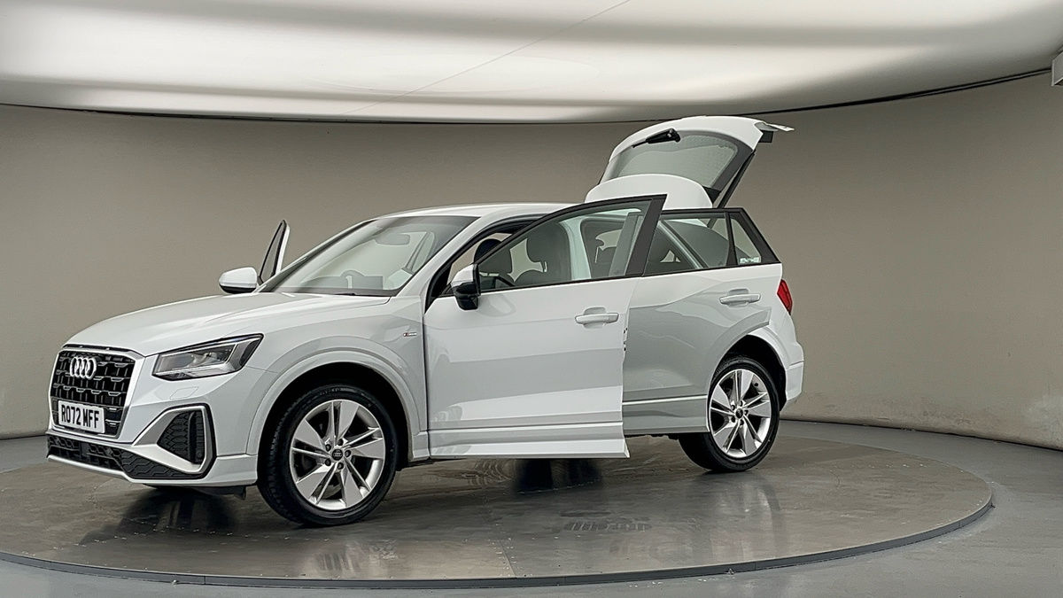 More views of Audi Q2
