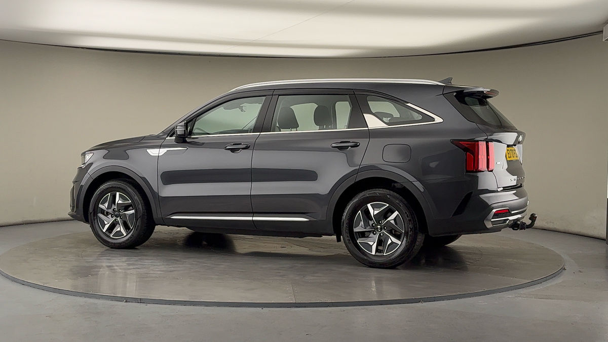 More views of Kia Sorento