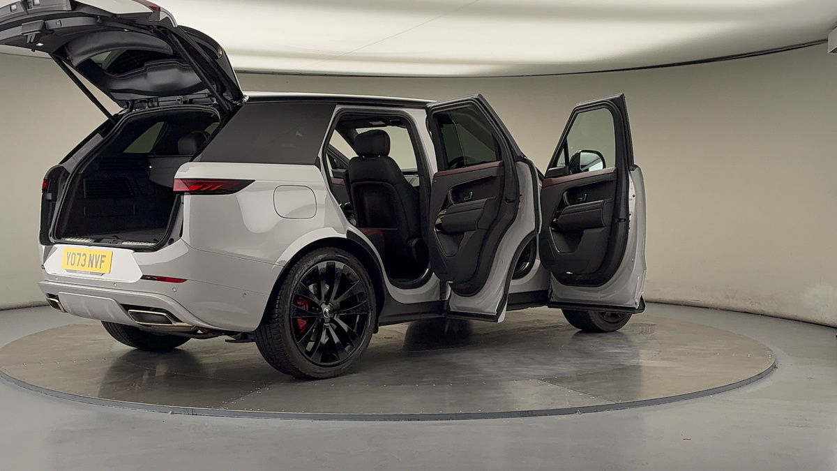 More views of Land Rover Range Rover Sport