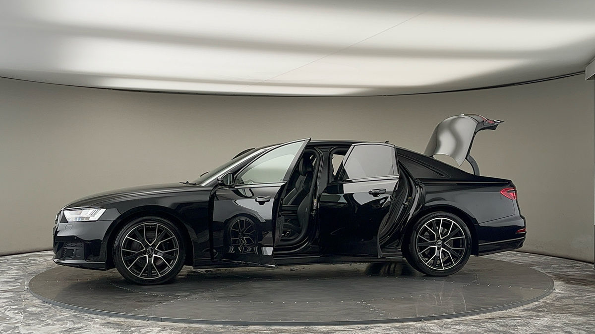 More views of Audi A8