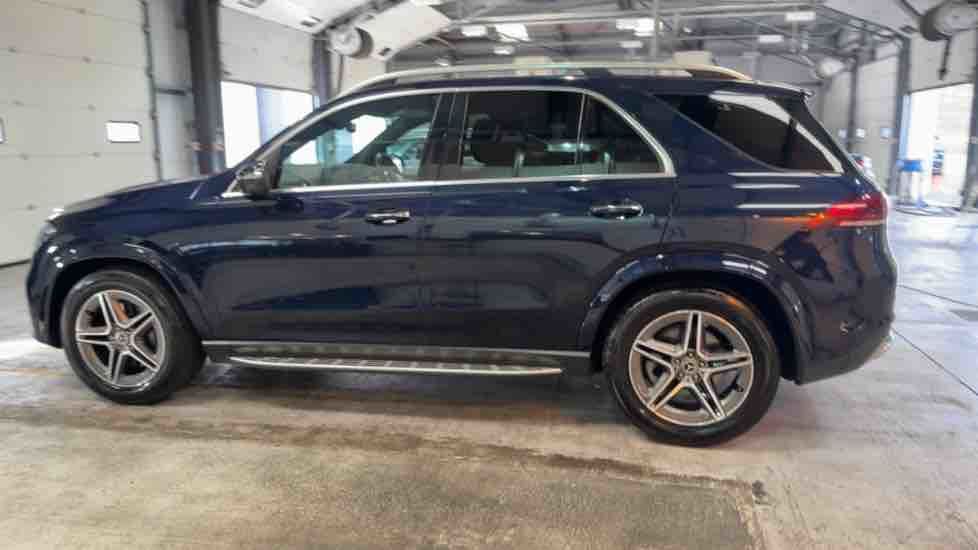 More views of Mercedes-Benz GLE