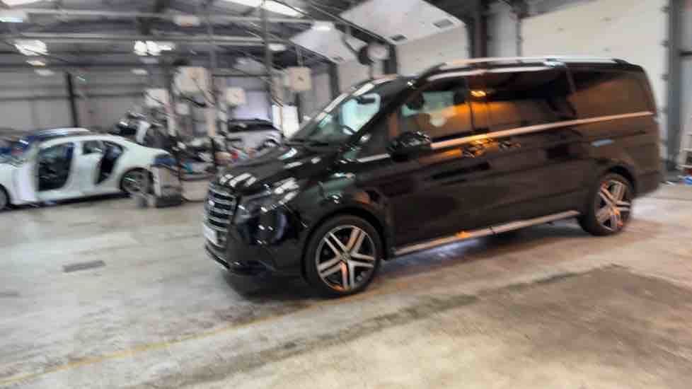 More views of Mercedes-Benz V Class