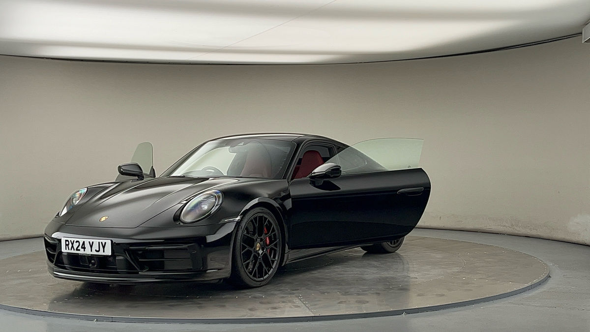 More views of Porsche 911