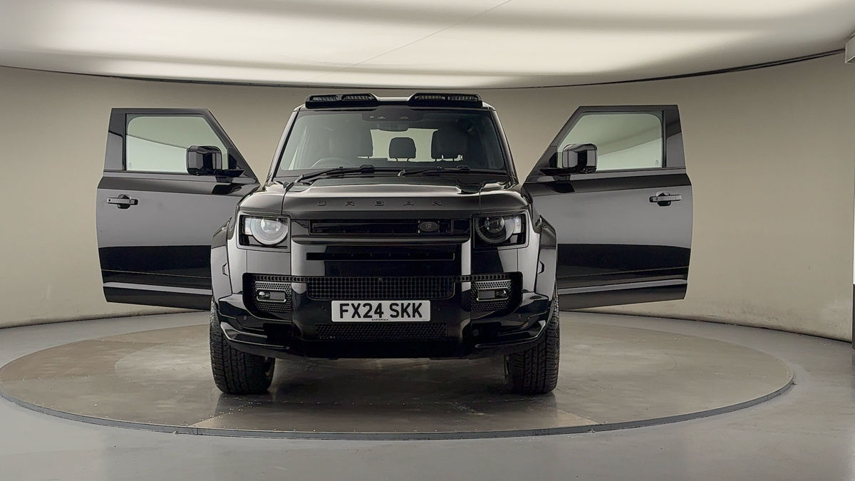 More views of Land Rover Defender 90