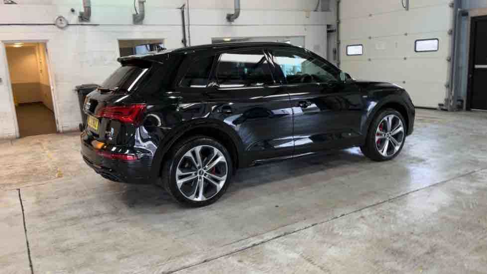 More views of Audi Q5