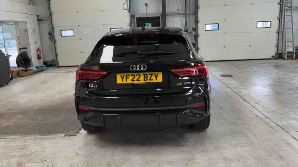 More views of Audi Q3