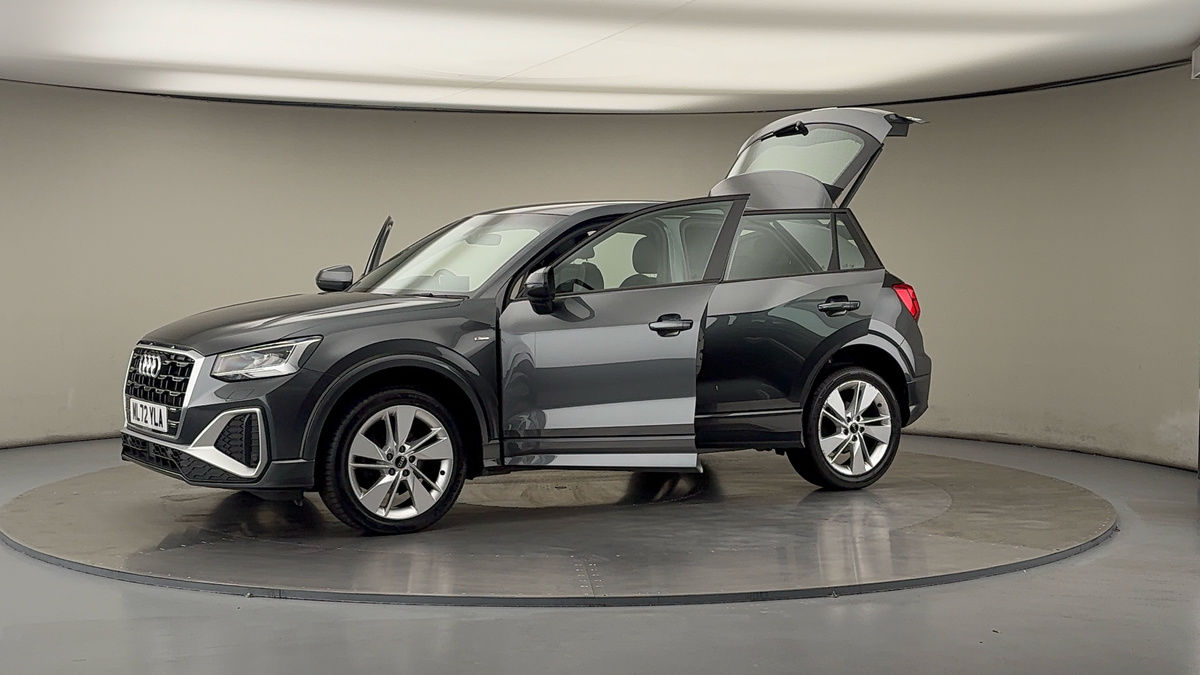 More views of Audi Q2