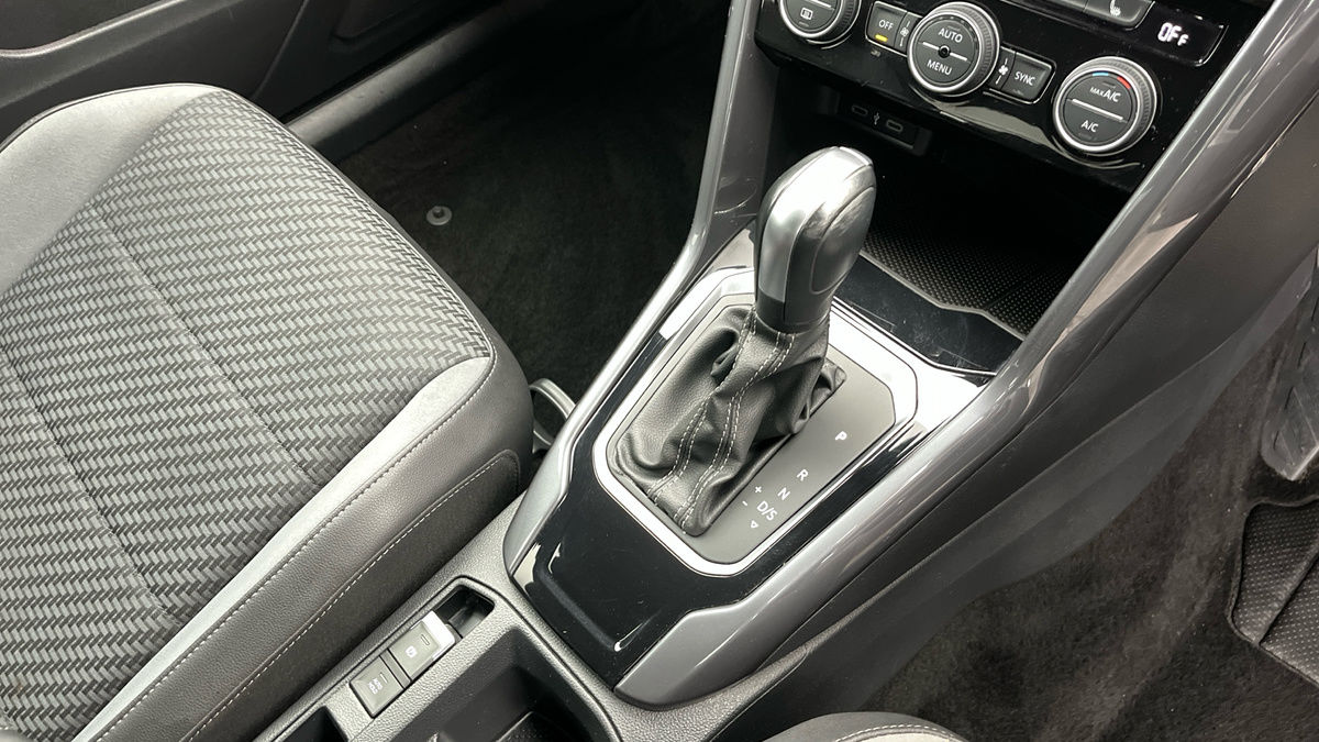 Volkswagen T-Roc Image 6
