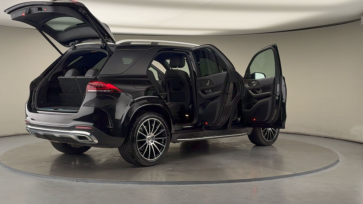 More views of Mercedes-Benz GLE