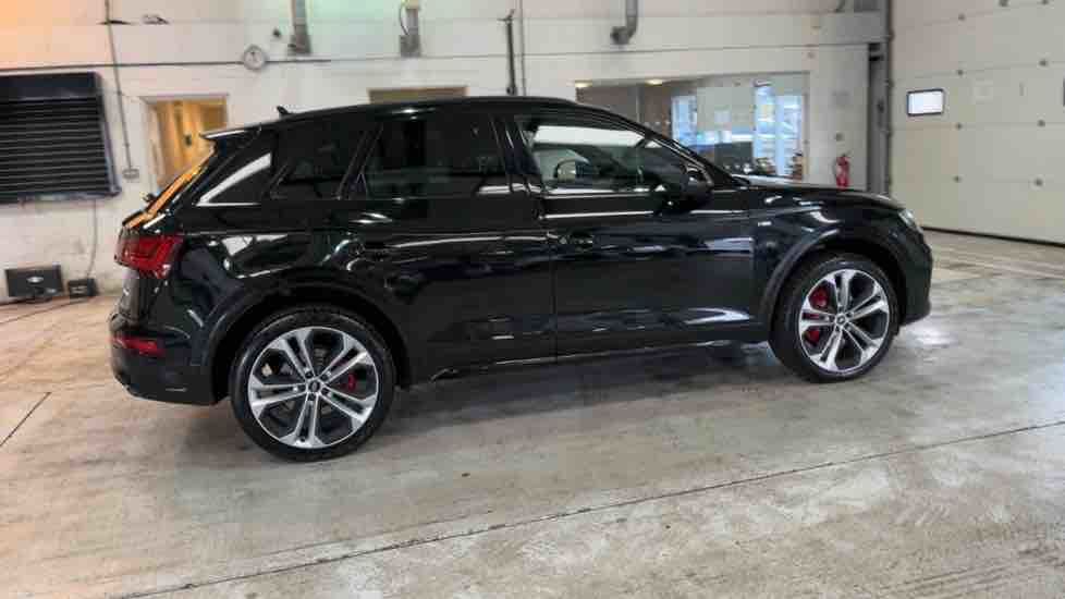 More views of Audi Q5