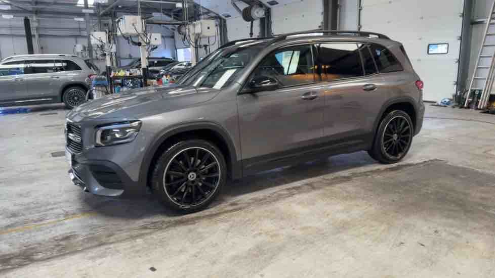 More views of Mercedes-Benz GLB