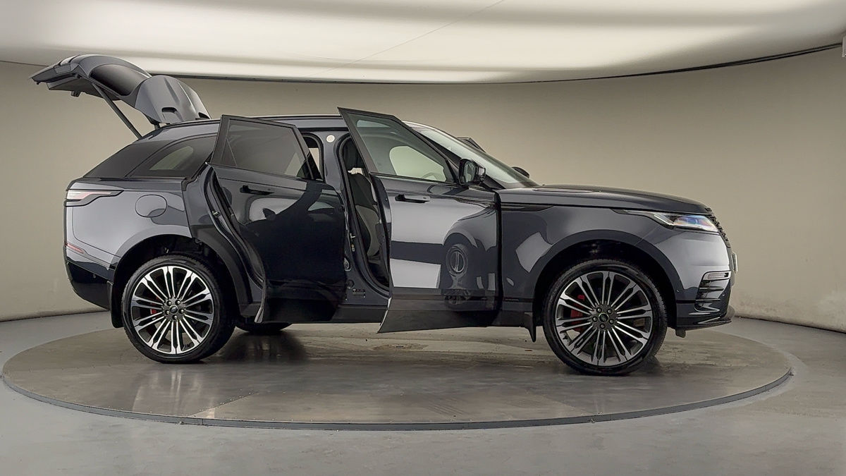 More views of Land Rover Range Rover Velar