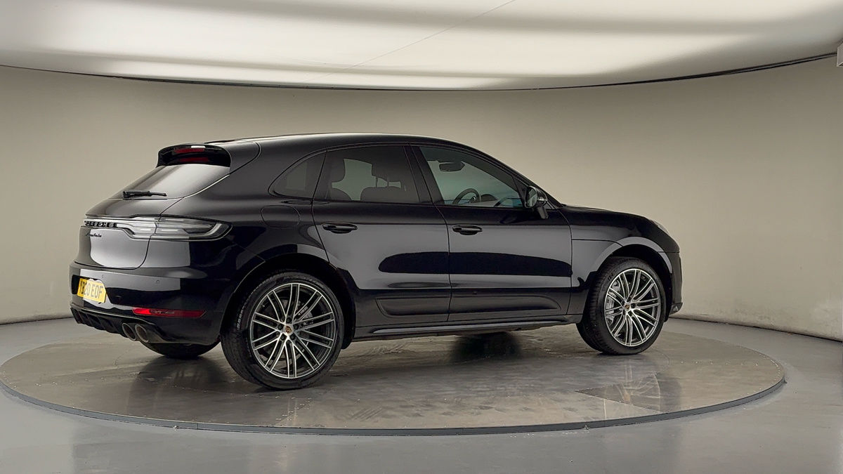 More views of Porsche Macan