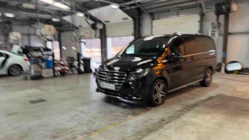More views of Mercedes-Benz V Class