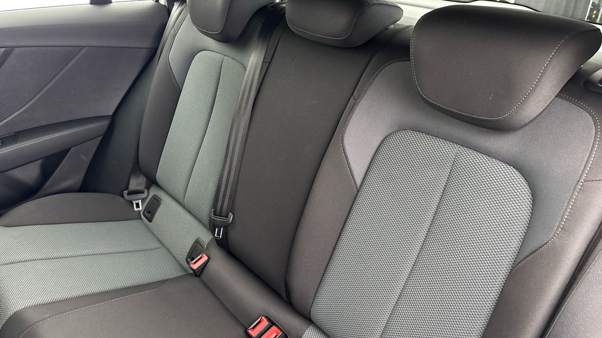 Audi Q2 Image 8