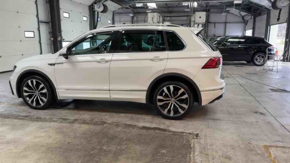 More views of Volkswagen Tiguan