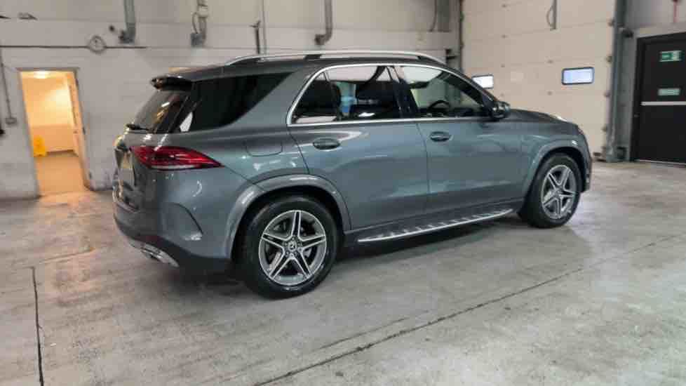 More views of Mercedes-Benz GLE