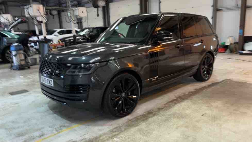 More views of Land Rover Range Rover