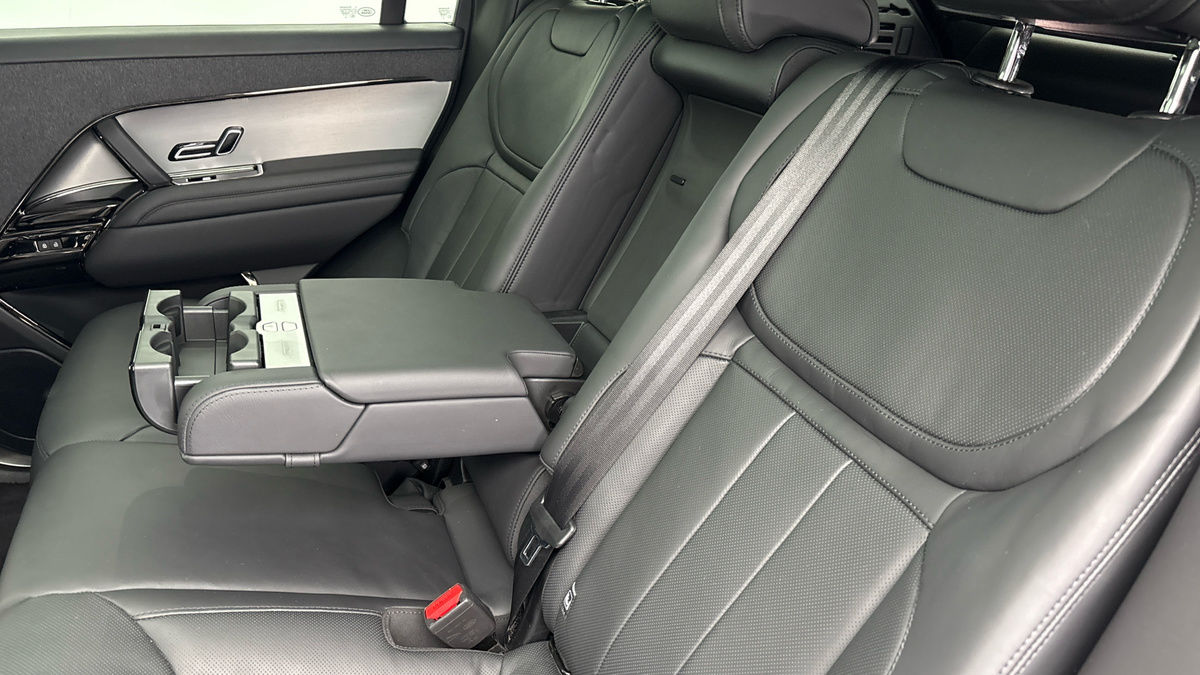 Land Rover Range Rover Sport Image 9