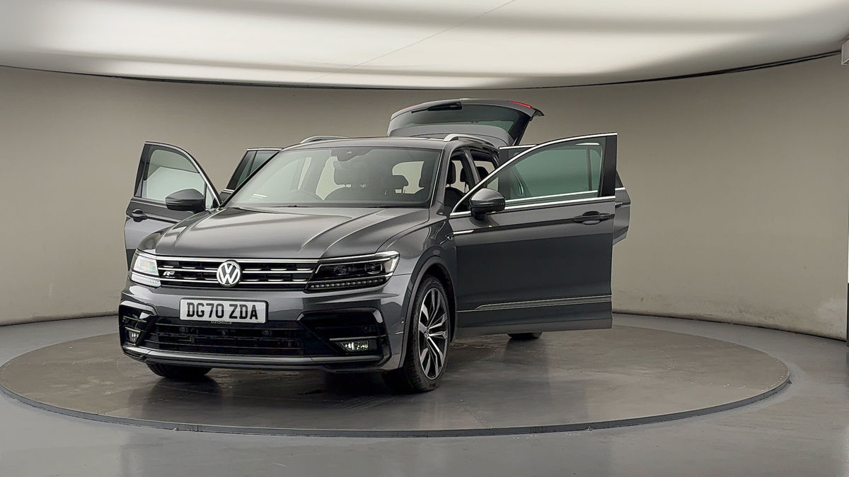 More views of Volkswagen Tiguan