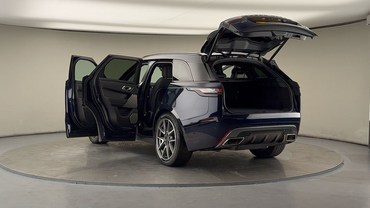 Land Rover Range Rover Velar Image 23