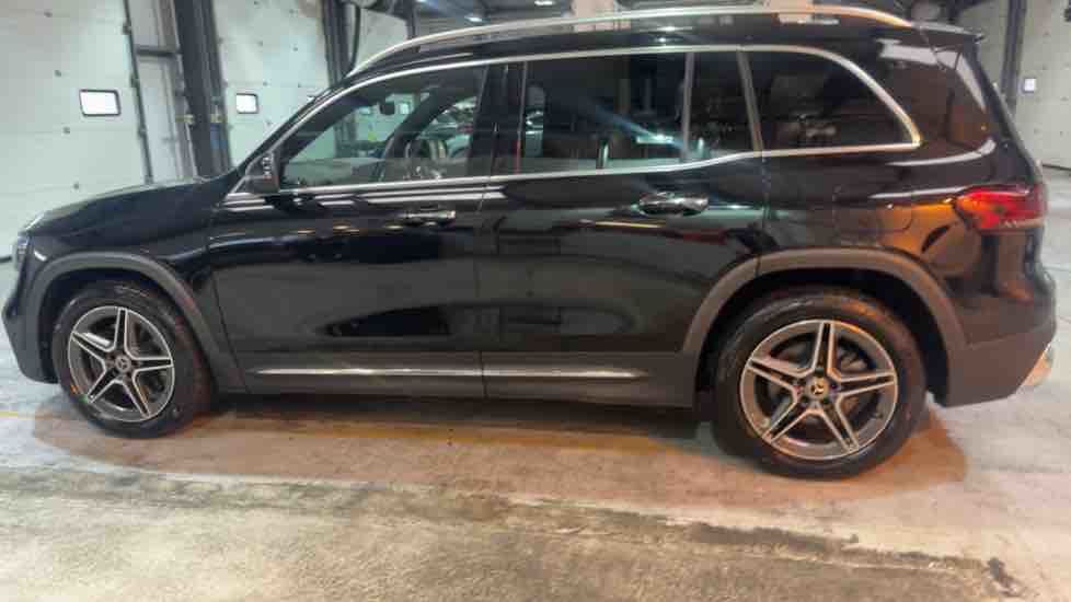 More views of Mercedes-Benz GLB