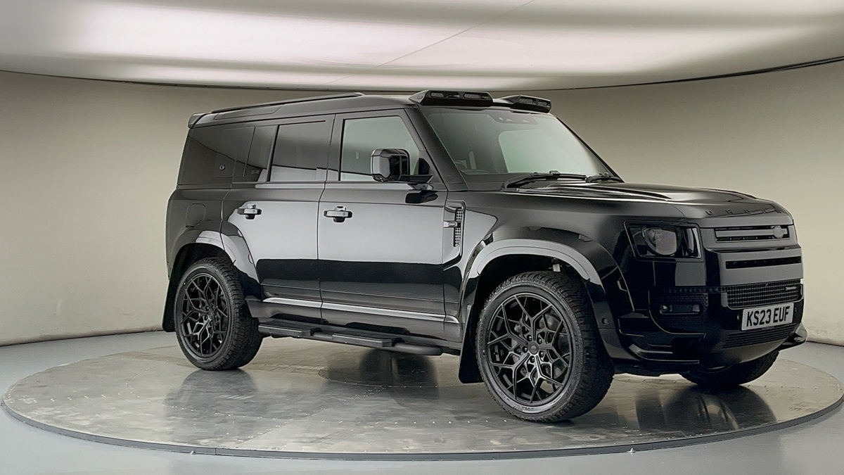 More views of Land Rover Defender 110