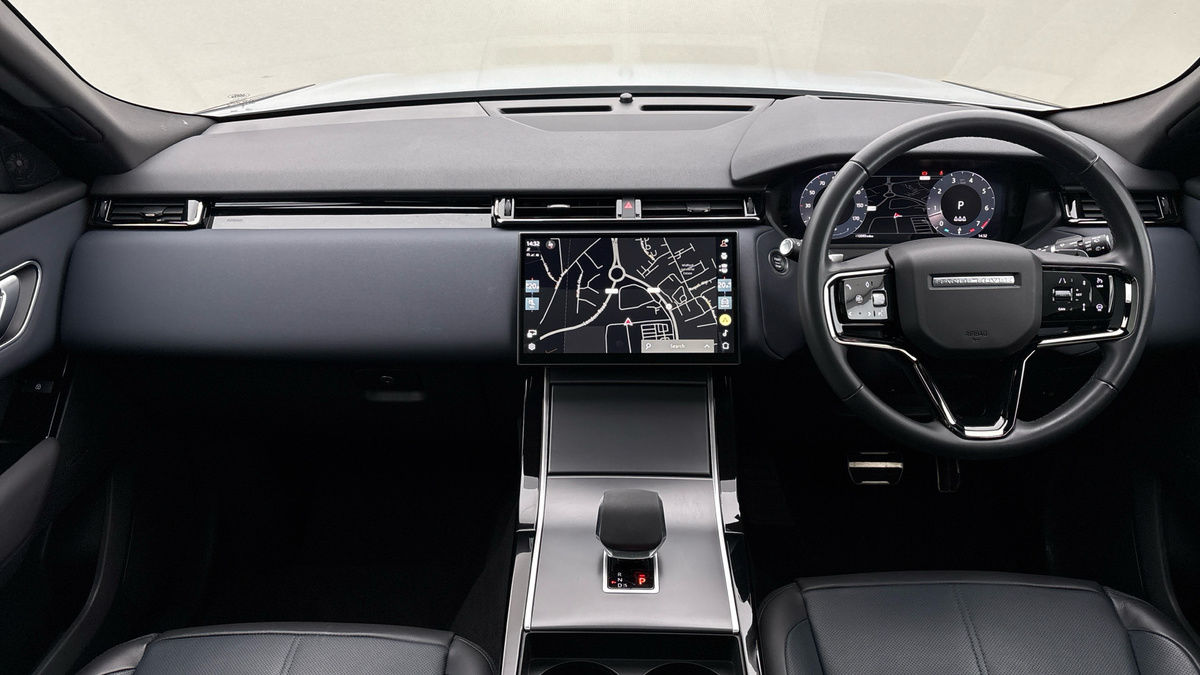 Land Rover Range Rover Velar Image 12