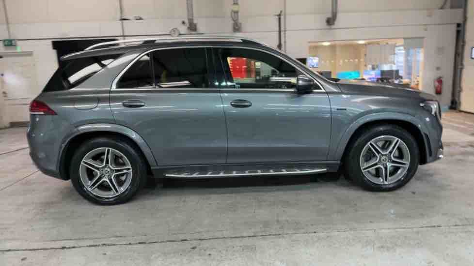 More views of Mercedes-Benz GLE