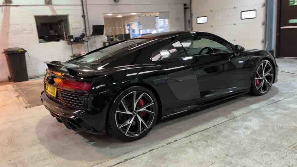 More views of Audi R8