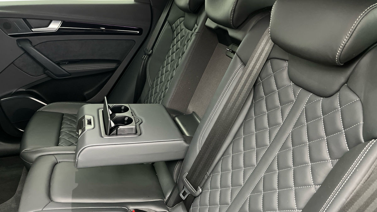 Audi Q5 Image 9
