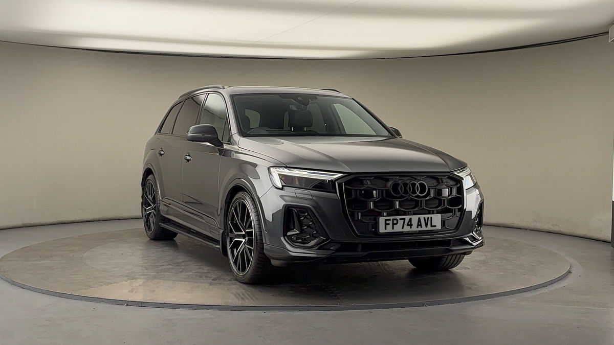 More views of Audi Q7