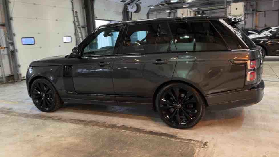 More views of Land Rover Range Rover