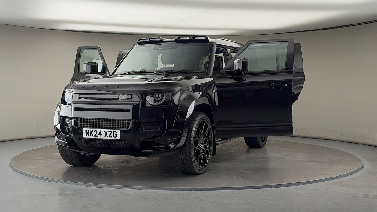 More views of Land Rover Defender 110