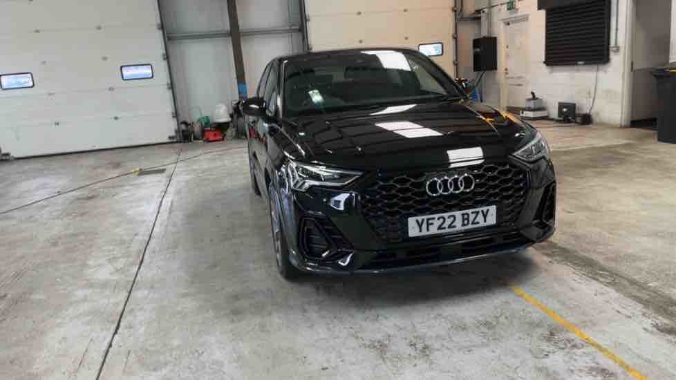 More views of Audi Q3