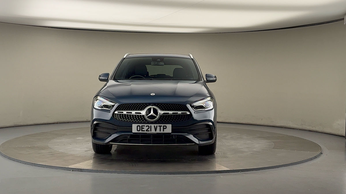 Mercedes-Benz GLA Image 3