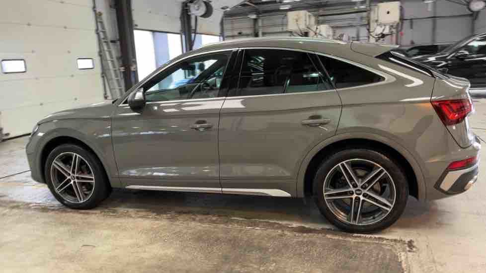 More views of Audi SQ5