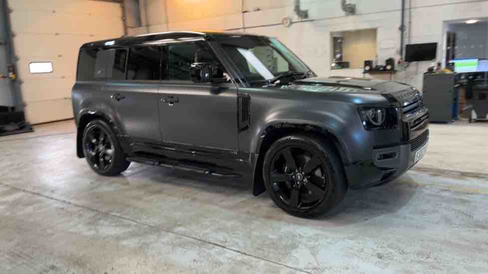 More views of Land Rover Defender 110