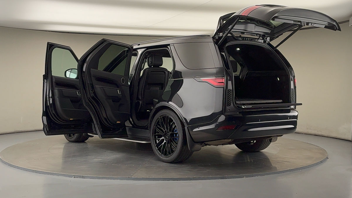 More views of Land Rover Discovery