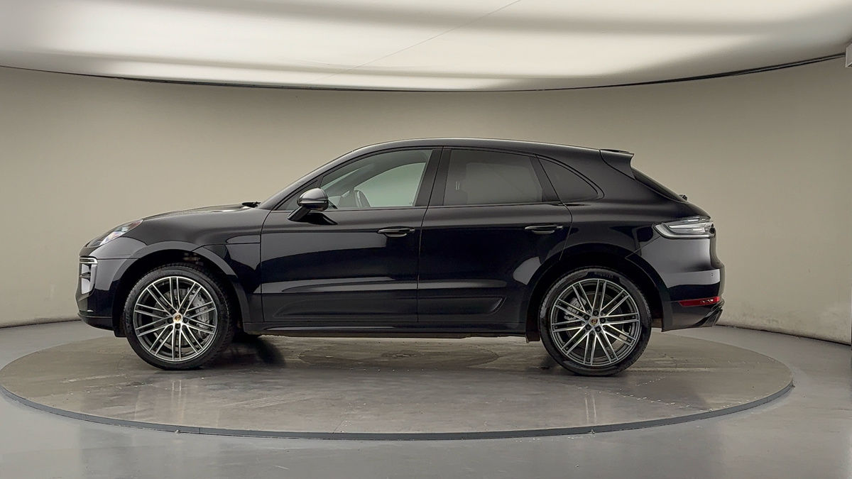 More views of Porsche Macan