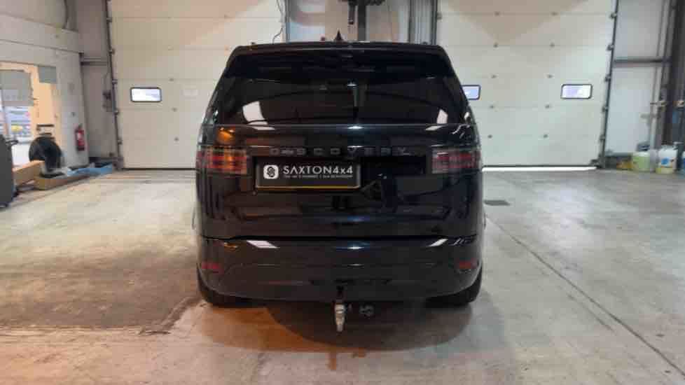 More views of Land Rover Discovery