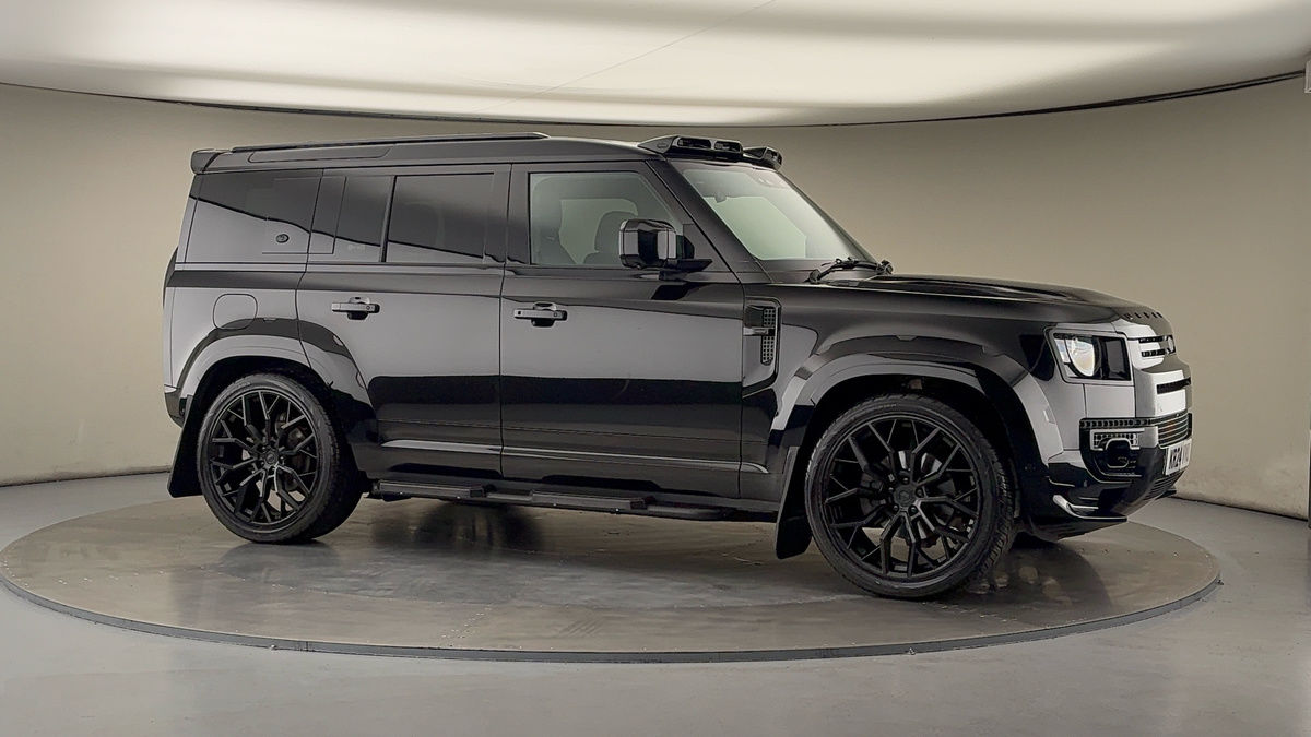 More views of Land Rover Defender 110