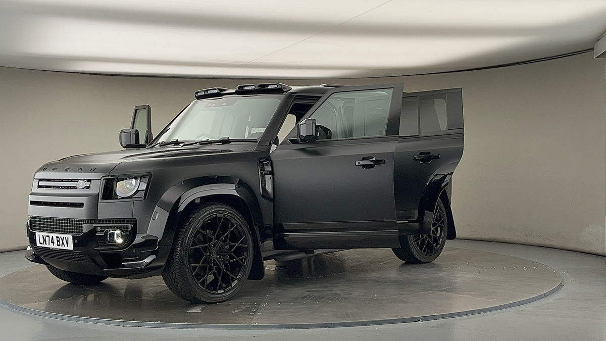 Land Rover Defender 110 Urban Image 22