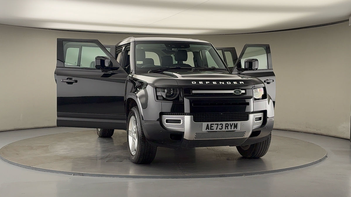 More views of Land Rover Defender 110