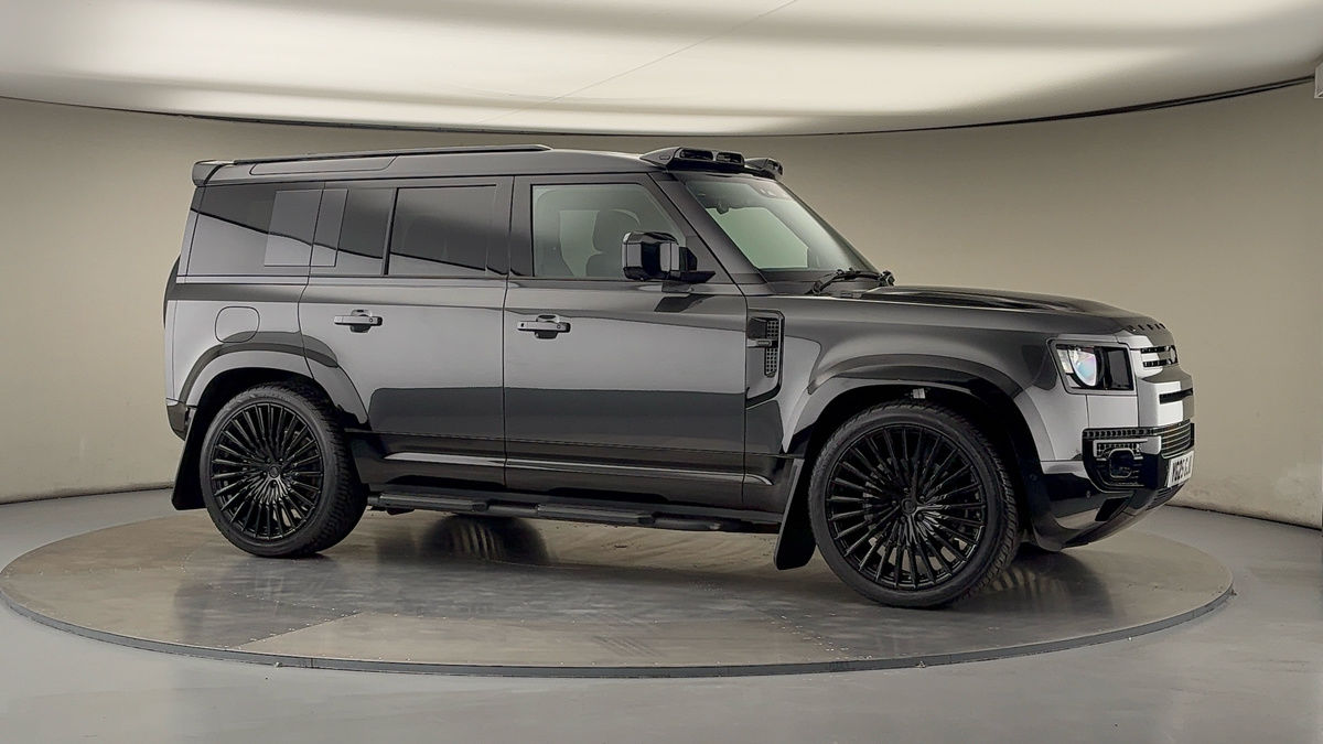 More views of Land Rover Defender 110