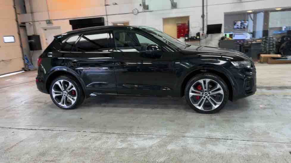 More views of Audi Q5